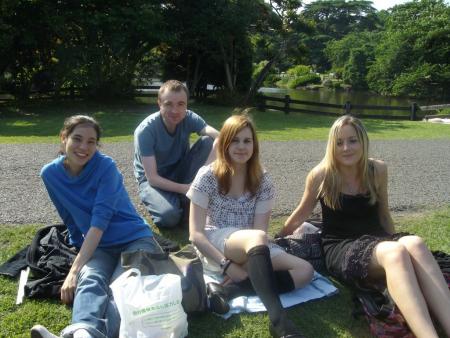 la brune la rousse et la blonde 
